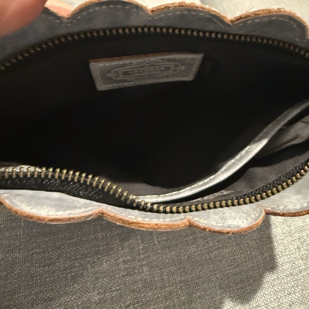 Embossed Metallic Silver Wristlet Clutch - Picture 8 of 8